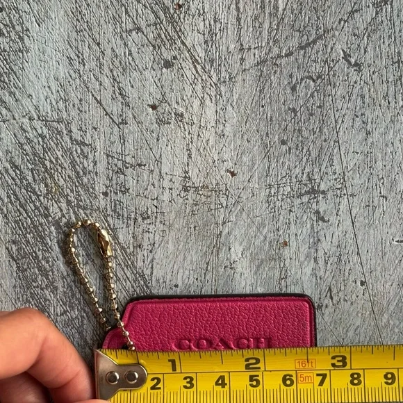Coach Fuchsia Leather hangtag - Picture 6 of 7